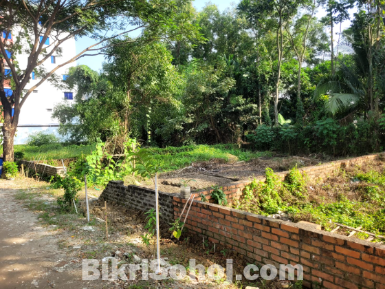 Land sale from bashundhara Housing